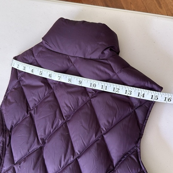 Land’s End Purple Down Filled Quilted Puffer Vest - Picture 12 of 13